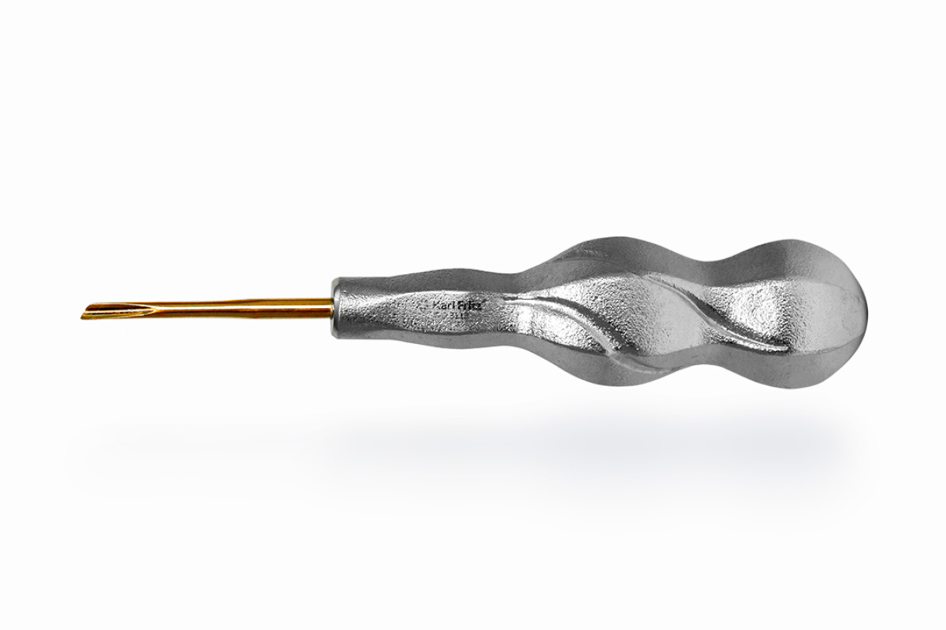 Гибкий люксатор серии EASY с микрозубцами.
Назначение: разрезание периодонта.